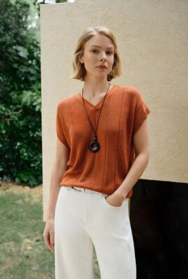 Women's Eugene Cotton Knit V-Neck Top